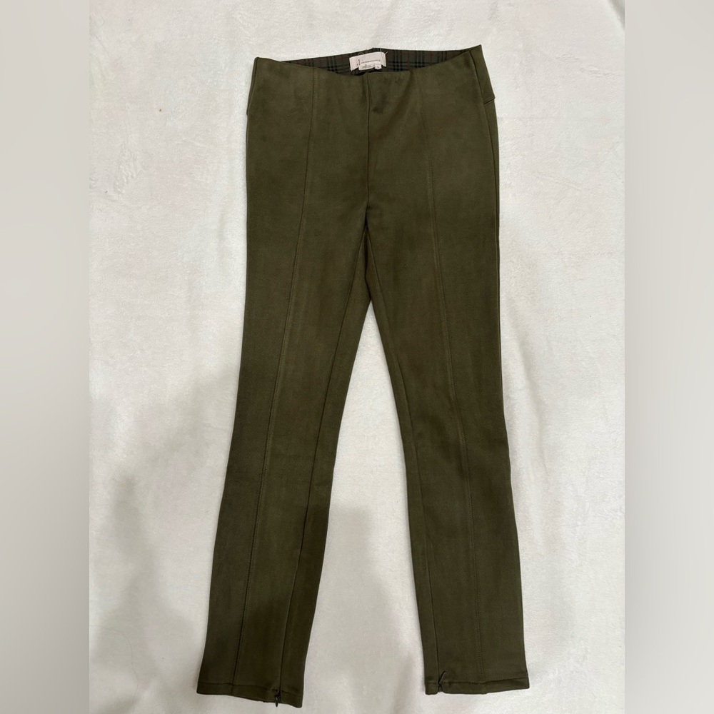 Anteopologie Green Suede Bottoms